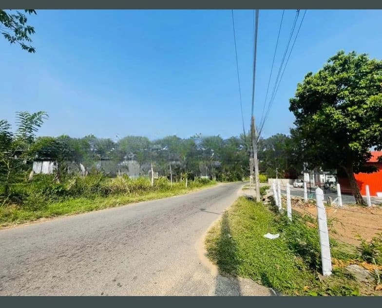 අතුරුගිරිය මාලබේ ප්රධාන පාරට සමීපව ඉඩමක් විකිණීමට