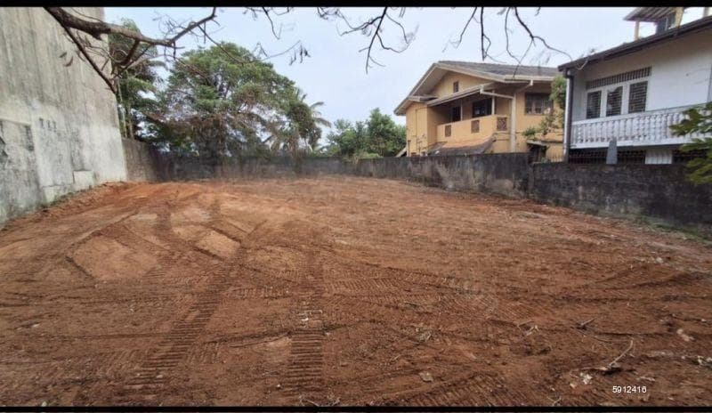 Thalawathugoda - Uthuwankanda Road 20 Perches of Land for Sale