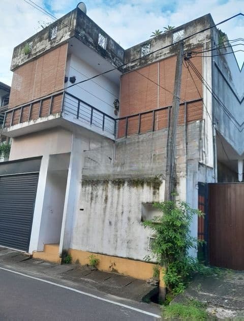 Two-Storey House with Rooftop for Sale – Maharagama