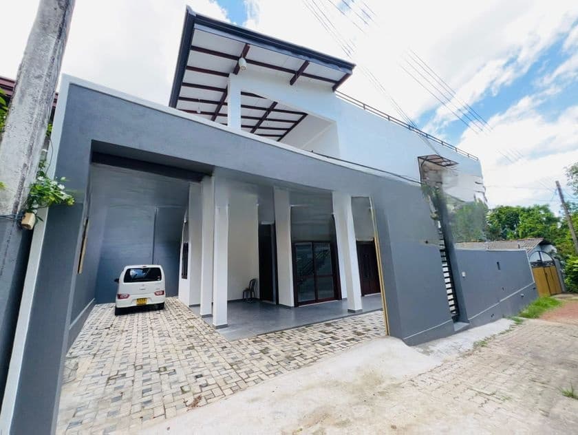 All Completed Brand New Luxury House In Talawatugoda