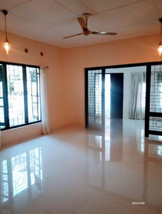 Colonial type 4 BR House for Sale in Battaramulla, Jayanthipura Main Road (SH 14416)