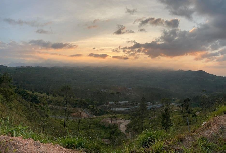 හැටන් වටවල අගනා බිම් කොටස් විකිණිමට