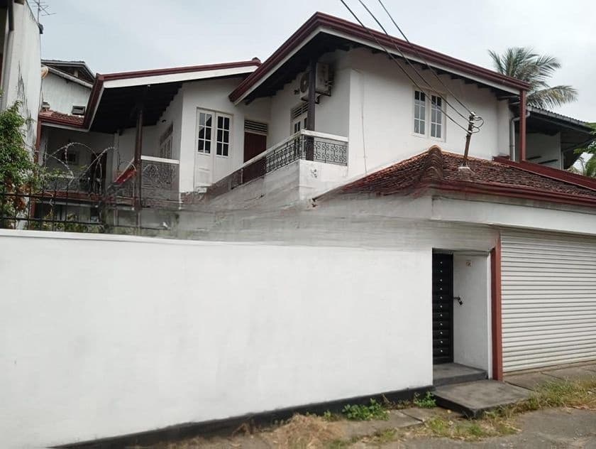House for sale in Battaramulla ( Pelawatta )