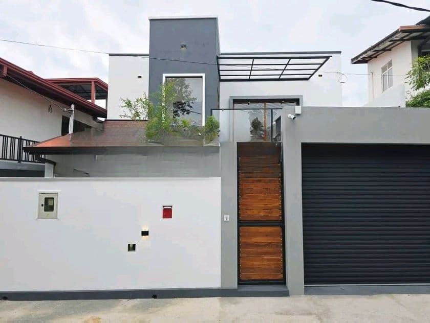 High Residential House for sale Piliyandala