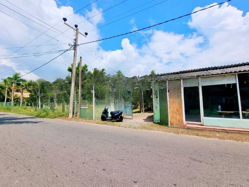 ඉඩම් වටිනාකමටම නිදන කාමර 3 ක් සහිත නිවස විකිණීමට