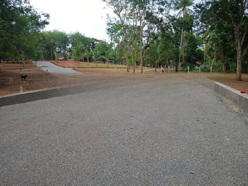 දිවුලපිටිය බිම්කොටස්
