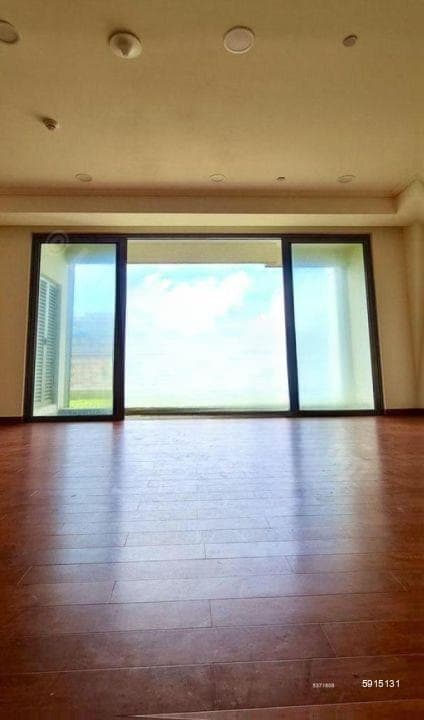 Astoria- 03 Bedroom Furnished Apartment for Sale in Colombo 03 (A3504)-SOLD