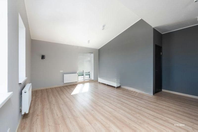 Luxury Unfurnished Apartment for Rent in Col.7 for Rs.200,000