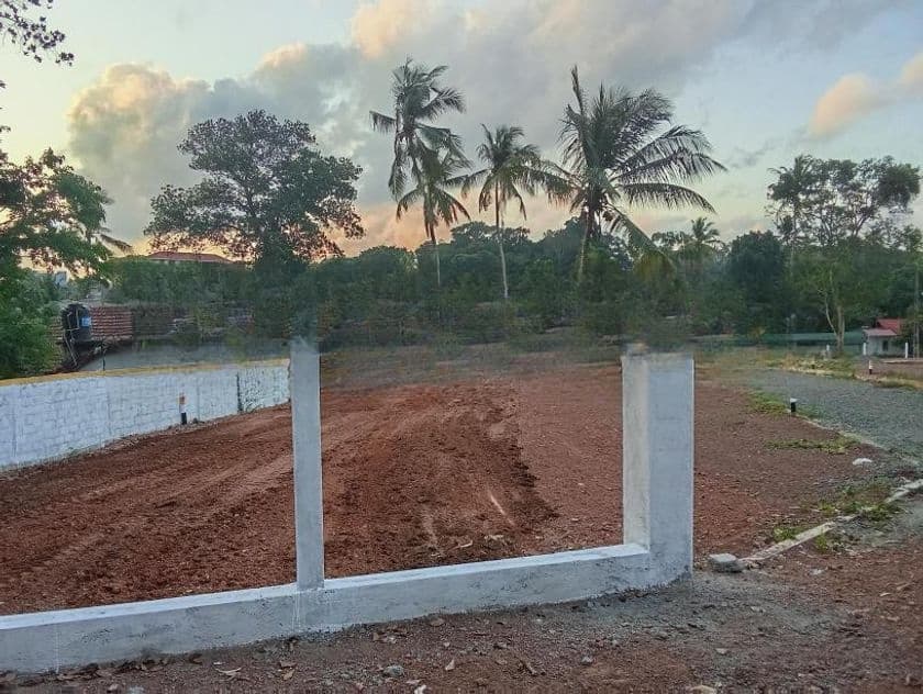 Valuable Land in Kandana Town