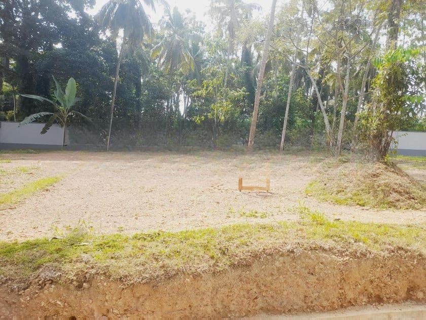 Land for Sale in Thalawathugoda