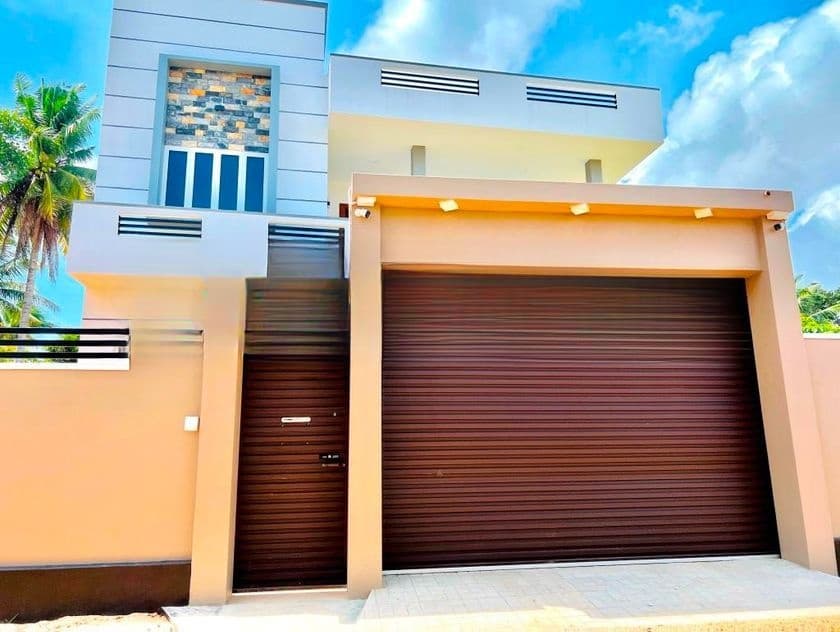 4 Bed Rooms With Luxury Brand New 2 Storied House For Sale Negombo