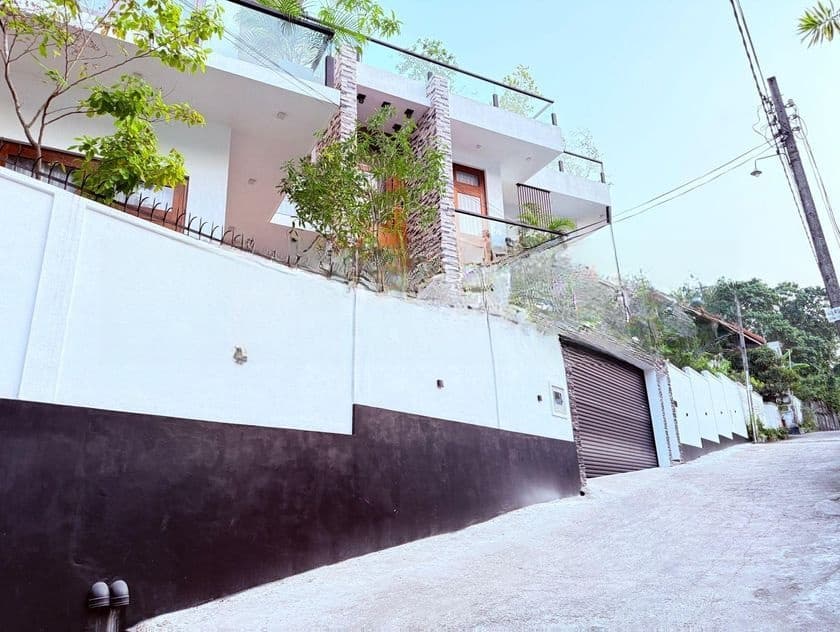 (AFA25) Luxury House for Sale - Pelawaththa, Baththaramulla