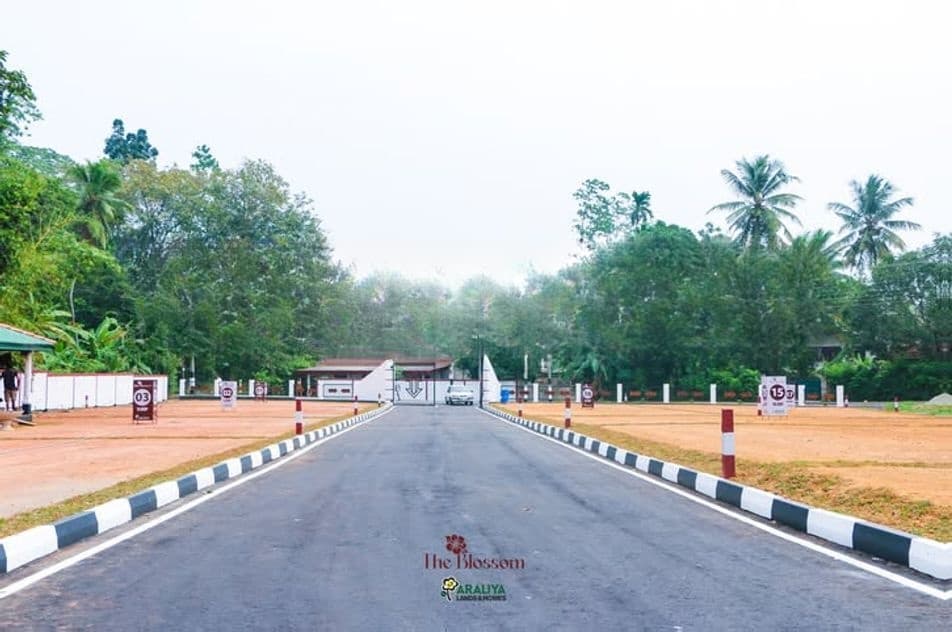 Land For sale in Gampaha - Oruthota