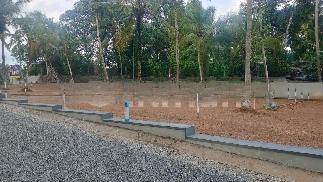 කඩවත - වෑබඩ පාරෙන් නේවාසික බිම්කොටස්