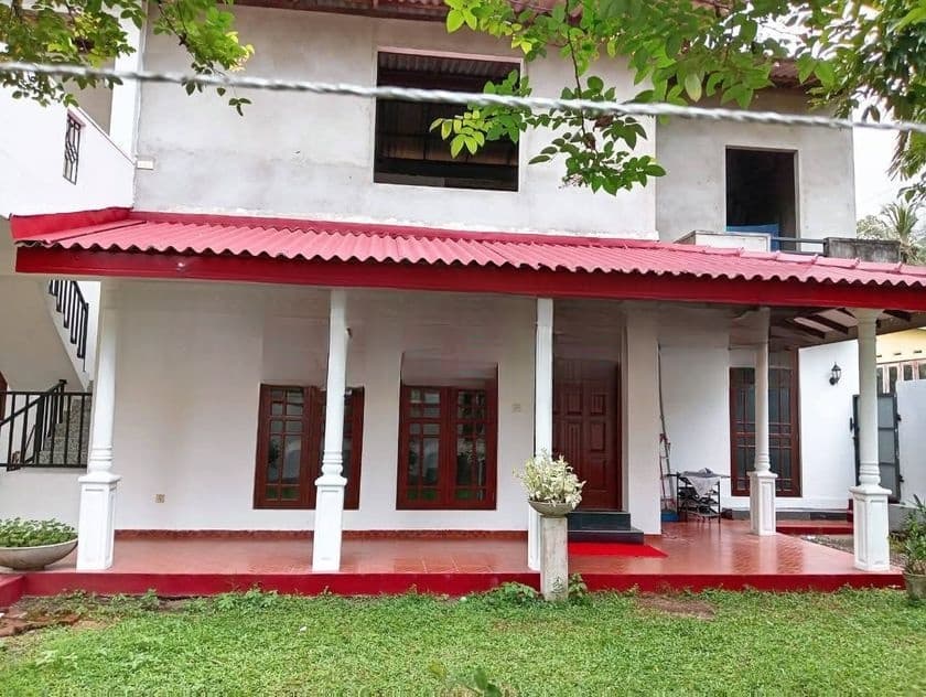 Two Storey House for Sale in Kottawa
