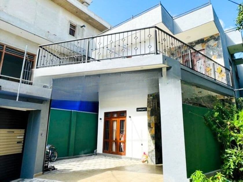 New Luxury 2-Storey House for Sale in Maharagama Town