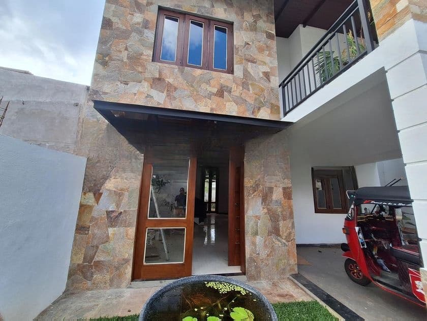 Thalawathugoda House for Sale