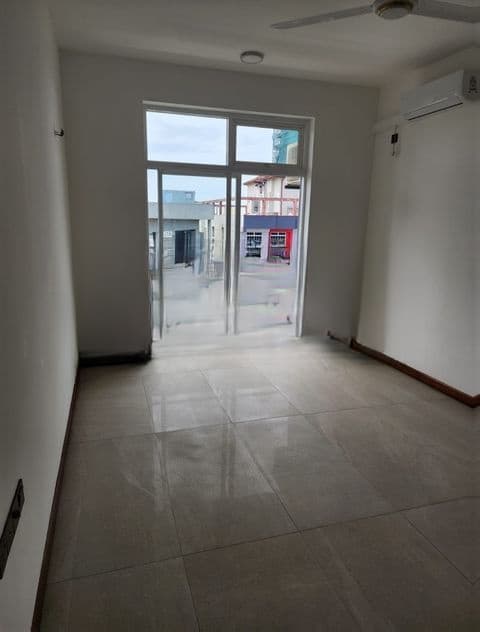 Apartment for Sale in Colombo 04 (C7-10318)