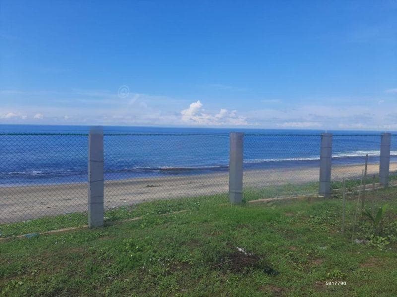 Negombo Beach Front 90 Perchers Commercial Land And Ongoing Tourist Villa For Sale In Negombo, pitipana.