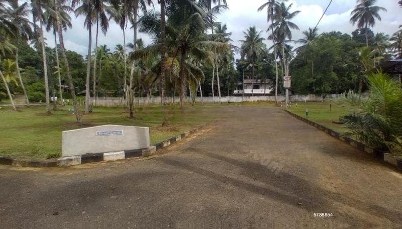 10.00 perches bare land for sale in Gampaha Nittabuwa for Rs. 4.75 lakhs (Per Perch)