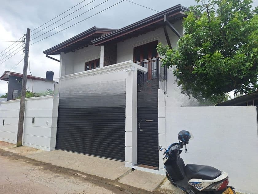 Malabe Luxury House for Sale