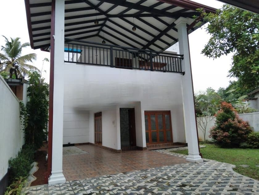 Uncommon Designed Brand New Luxury House for Sale in Piliyandala Kesbewa