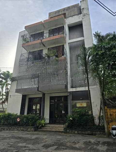 3 Unit Apartment Complex For Sale in Colombo 7