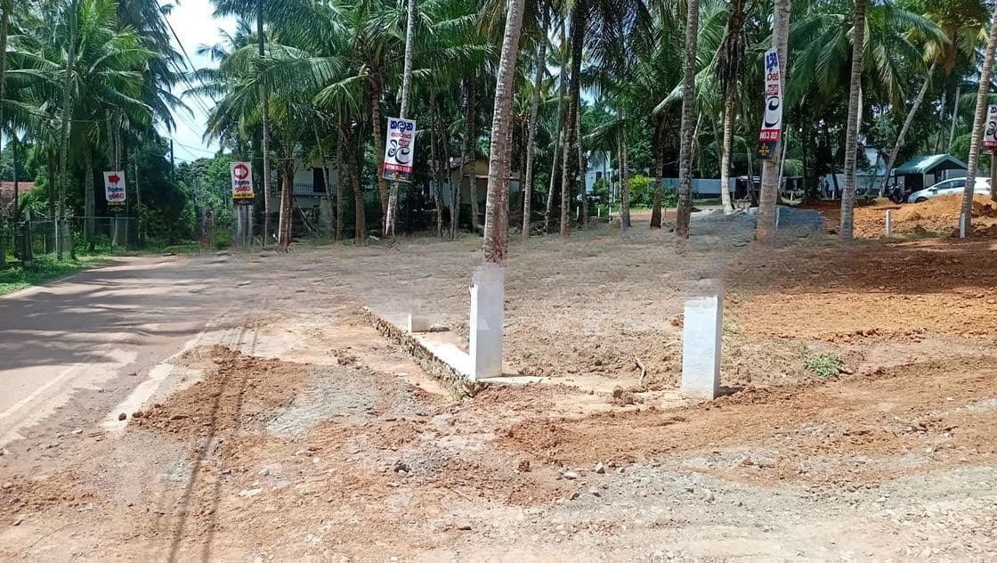 කඳන බටගම අගනා නේවාසික බිම් කොටස් වැදගත් පරිසරයක