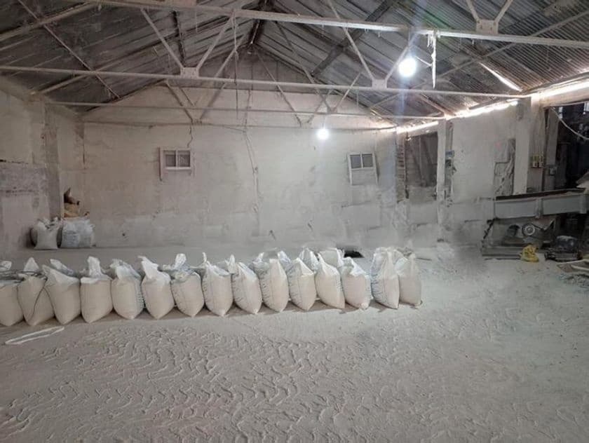 Dolomite Manufacturing Factory for Sale in Thalathuoya, Kandy.