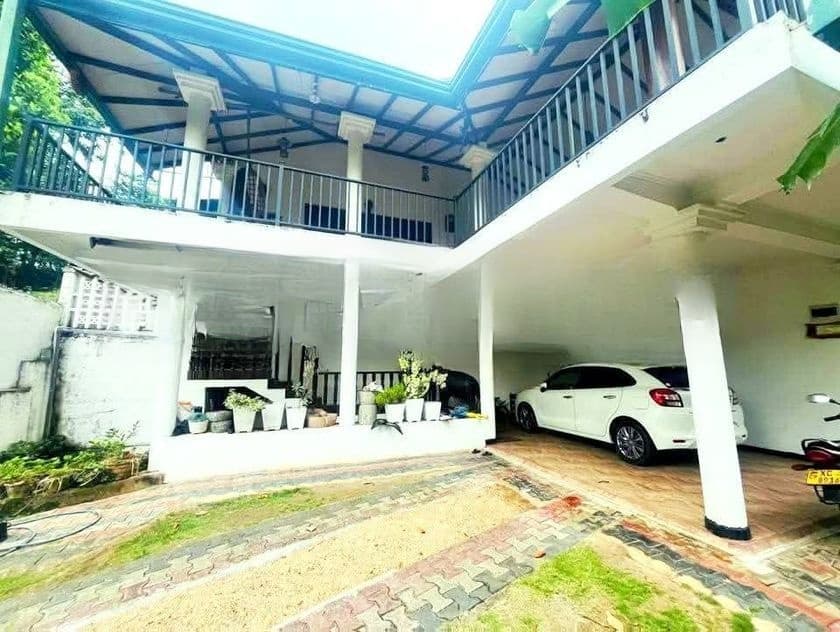 Prime Located House for Sale in Katugastota City Limit