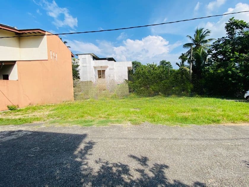 10P Superb Land Close to Colombo – Godagama Main Road, Athurugiriya