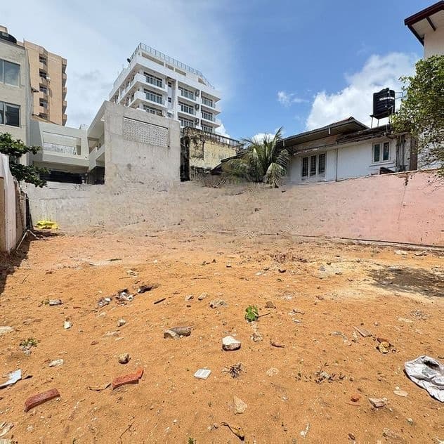 BARE LAND FOR SALE BAMBALAPITIYA COLOMBO 4 FA2633