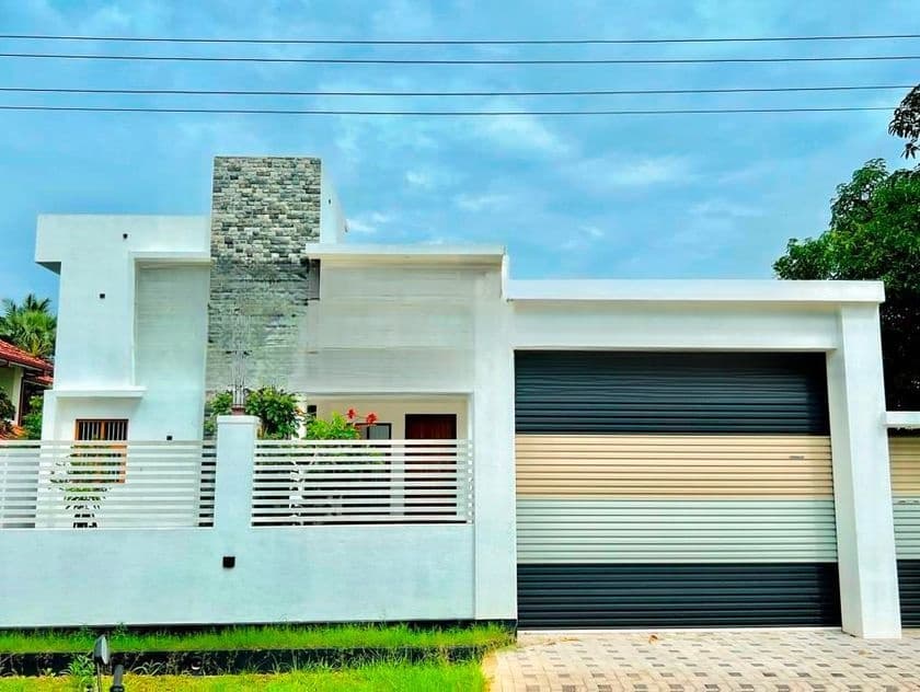 Super Modern Luxurious Nice Garden With House For Sale In Negombo