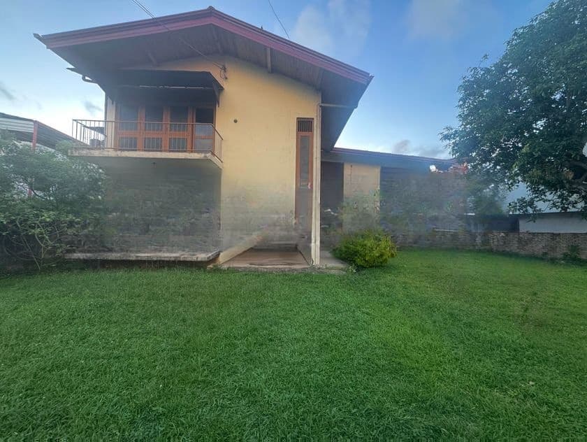 (SSP01) 2-Story House on 27 Perch Land for Sale | Near Embuldeniya