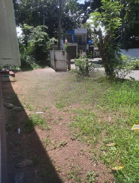Land For Sale In Maharagama Arewwala
