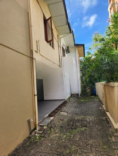 2 Storey Building Colombo 4
