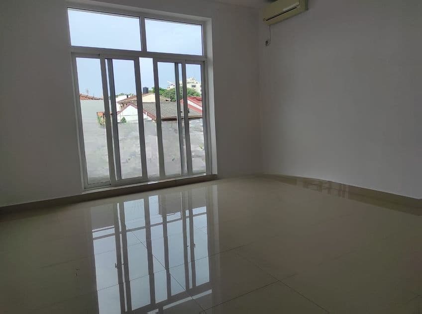 Superior Homes - Unfurnished Apartment for Sale A54240-Colombo 05
