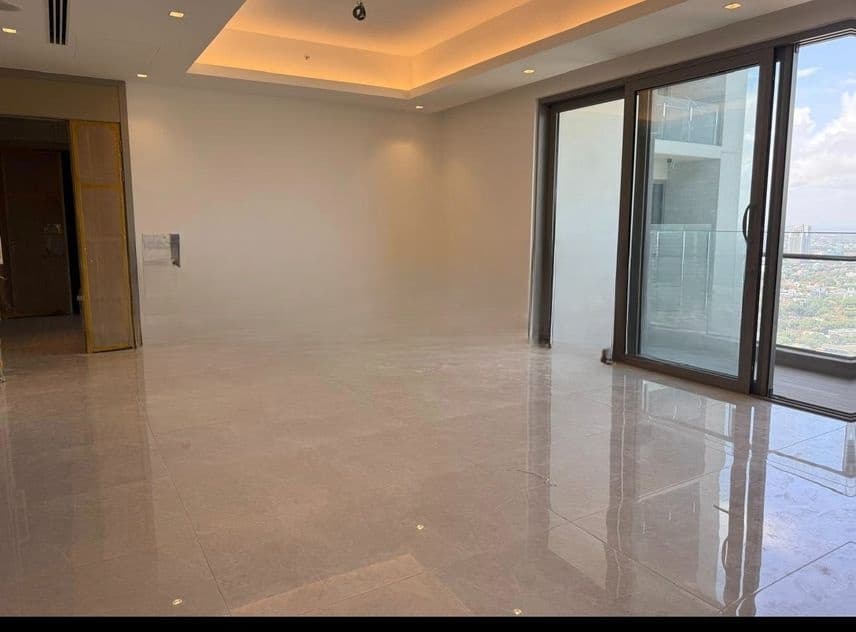 03 Bedroom Luxury Unfurnished Apartment for Sale in Colombo