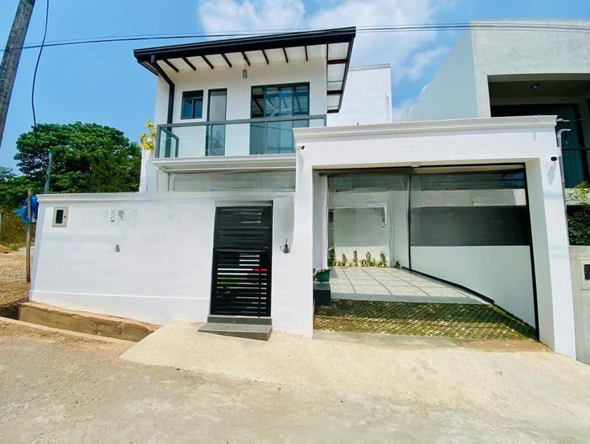 HAS207 - 🪂🪂Luxury House for Sale in Piliyandala📍