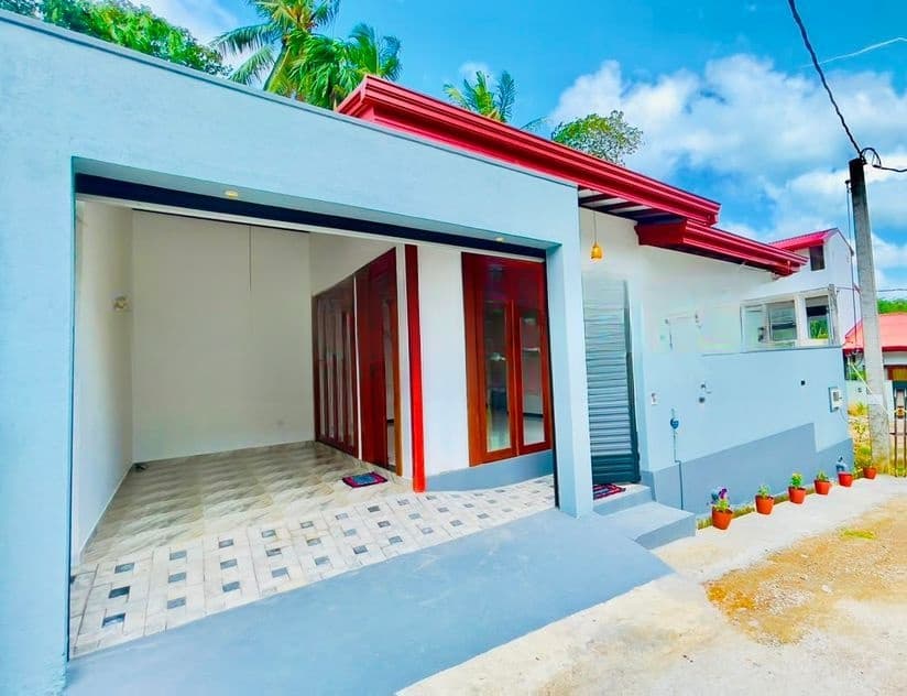 Newly Build Single Storey House For Sale In Kahathuduwa
