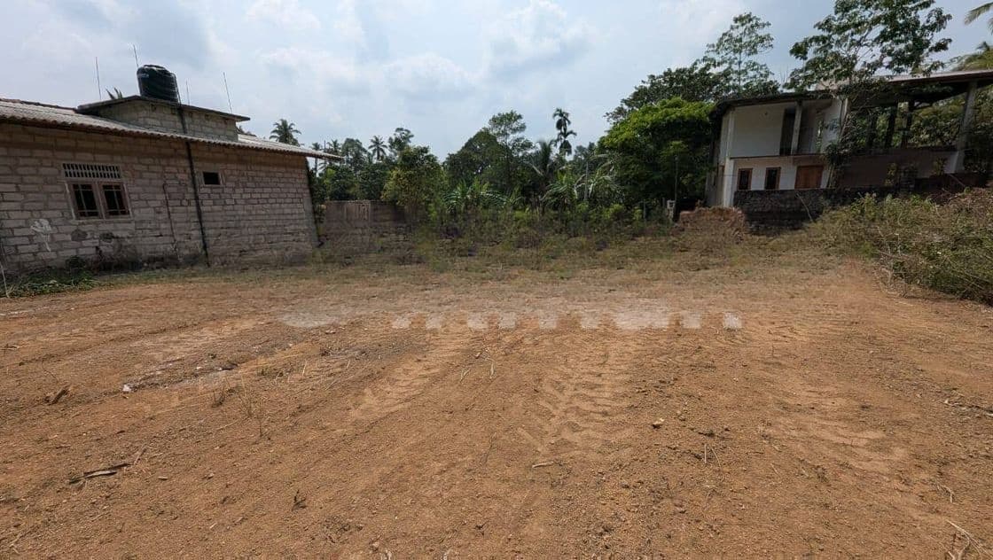 Land for Sale in Urapola