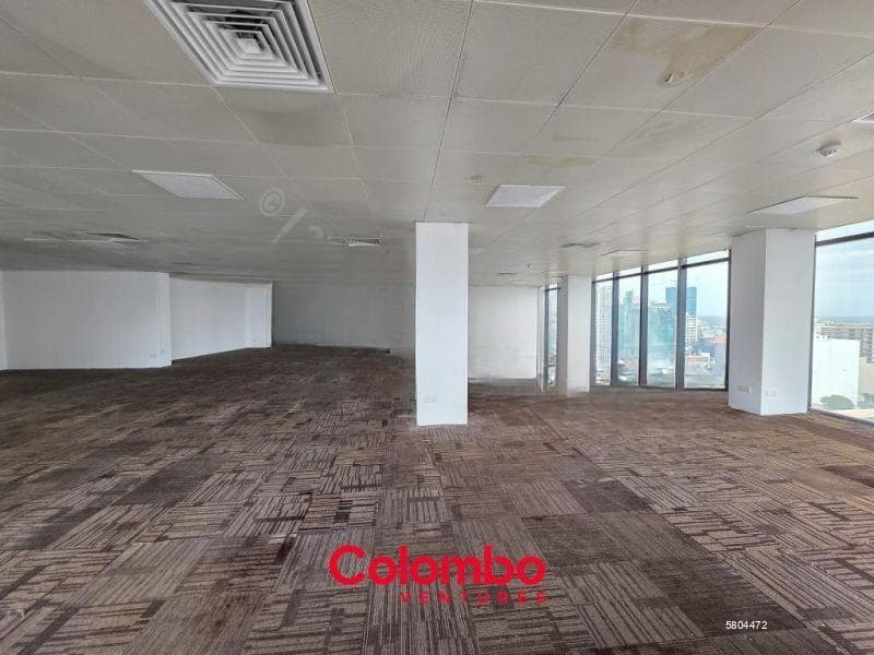 7,700 sqft Modern Office Floor for RENT / LEASE – close to Duplication Road (R.A. De Mel Mawatha) – Colpetty / Kollupiti