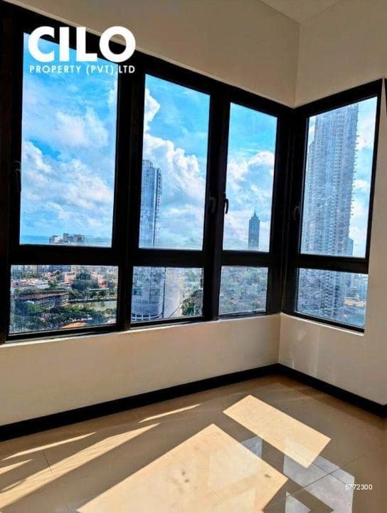 Largest 2 bedrooms higher floor with best sea view Trizen Sale - Colombo 2