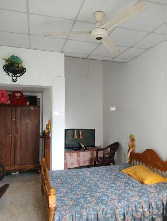 Room for rent near Delkanda junction for Rs. 25,000 (per month) - Only males