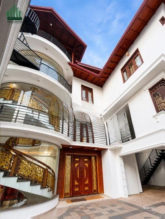 Ultra-Luxury Fully Furnished 6BR Residence with Gym & Rooftop Terrace – Prime Colombo Living