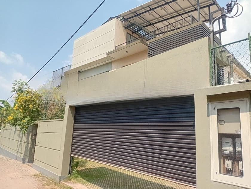 Luxury First Floor House for Rent in Piliyandala