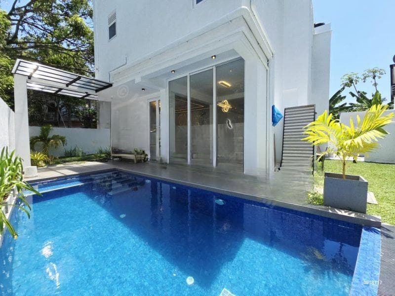 Newly Build Luxury 3 Story House For Sale In Piliyandala
