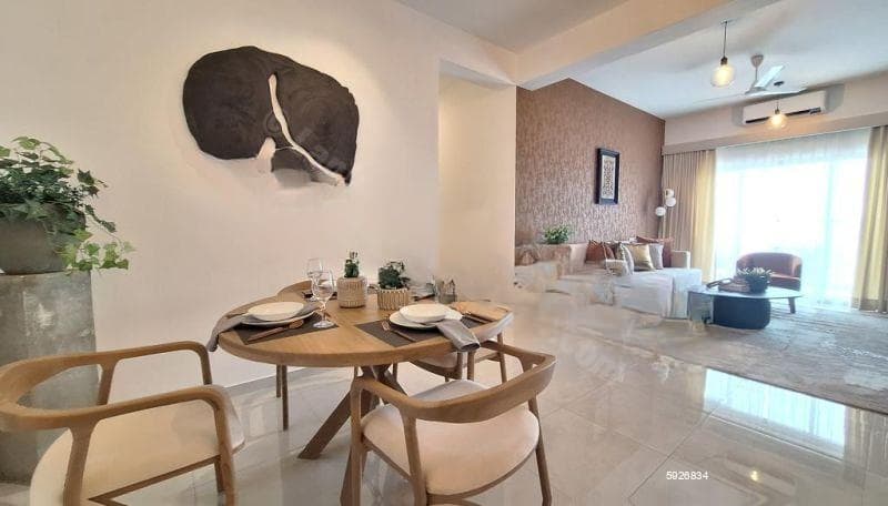 Iconic galaxy higher floor fully furnished unit at Rajajgiriya sale