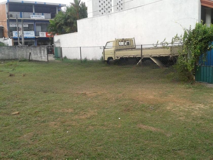 Commercial Land for Sale in Hendala Prime Location