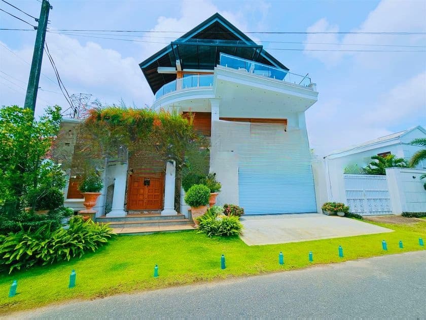 Battaramulla, Brand New Luxury Residence